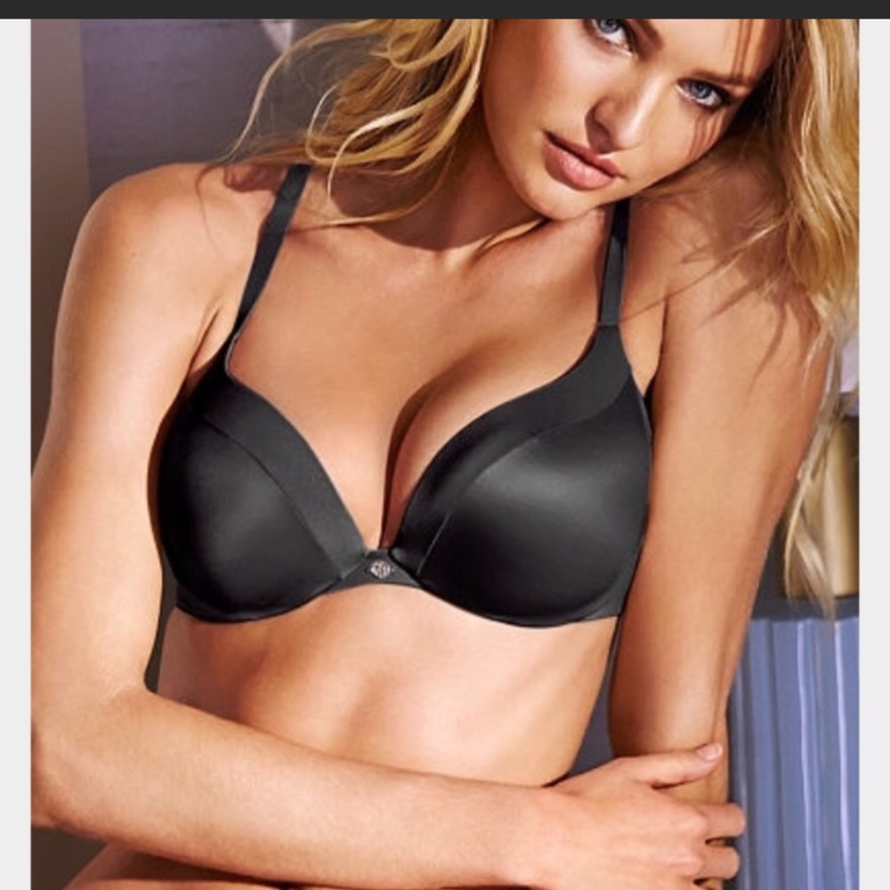 - Bombshell Victoria Secret PushUp adds 1 1/2 cup sz